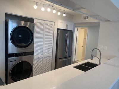 3930 S Roosevelt Boulevard