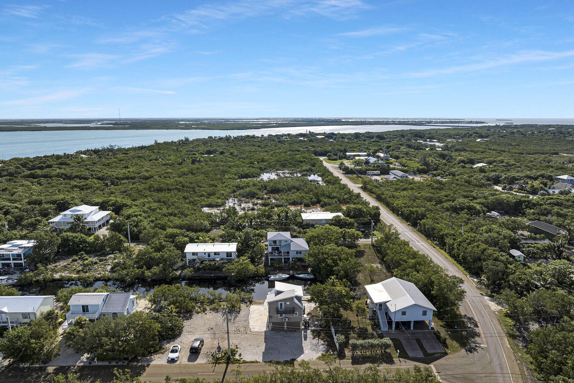 Image 3: virtual-tour-358875-02