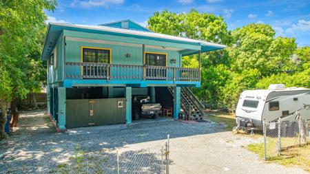 142 N Sunrise Drive