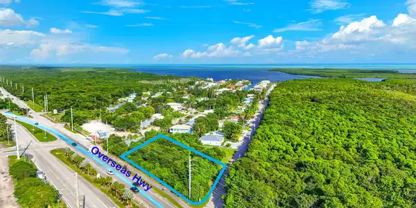 Image 2: 1-web-or-mls-1-andros-rd