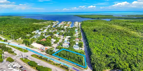 Image 4: 4-web-or-mls-1-andros-rd