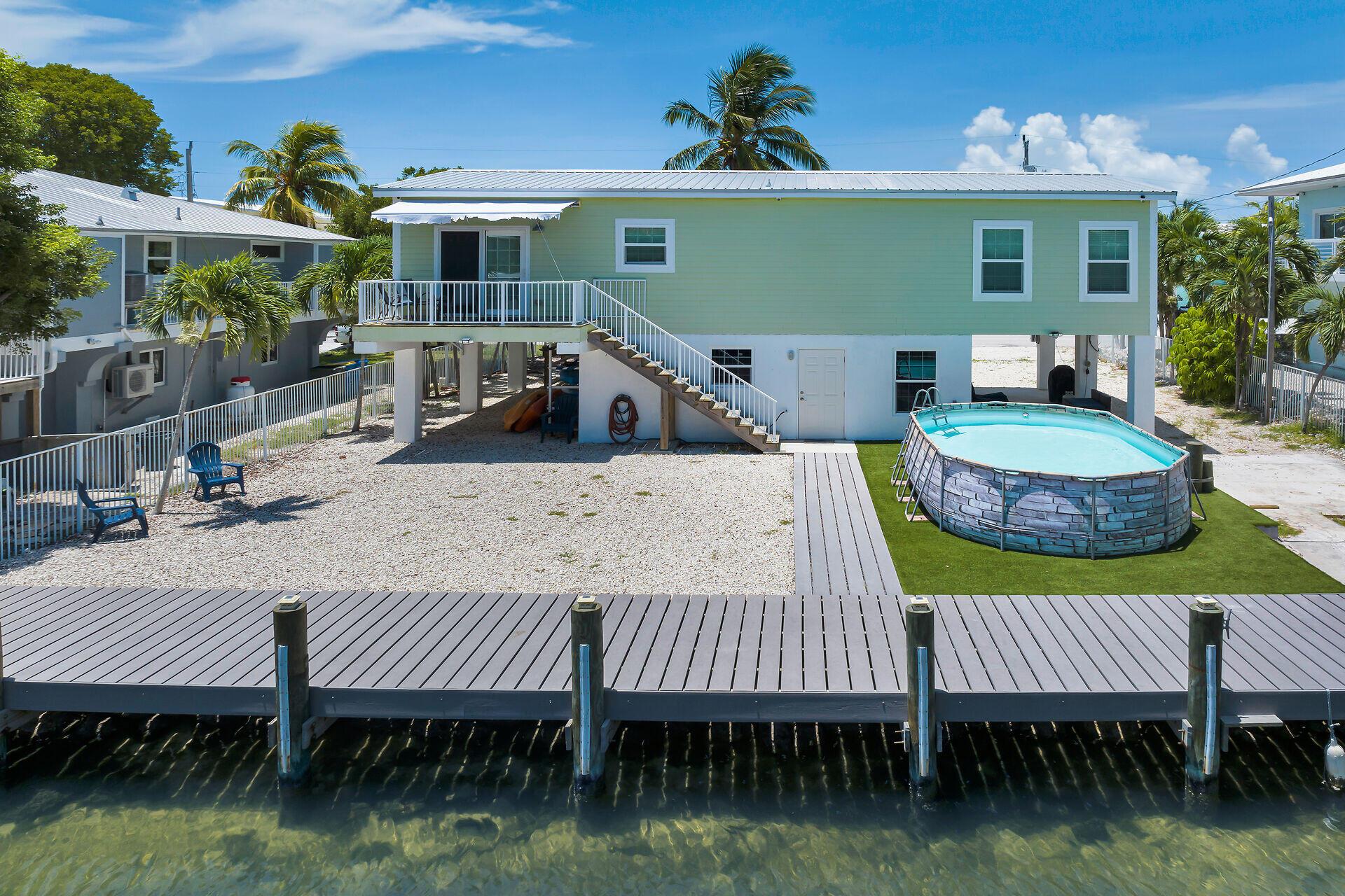 Image 4: Backyard1