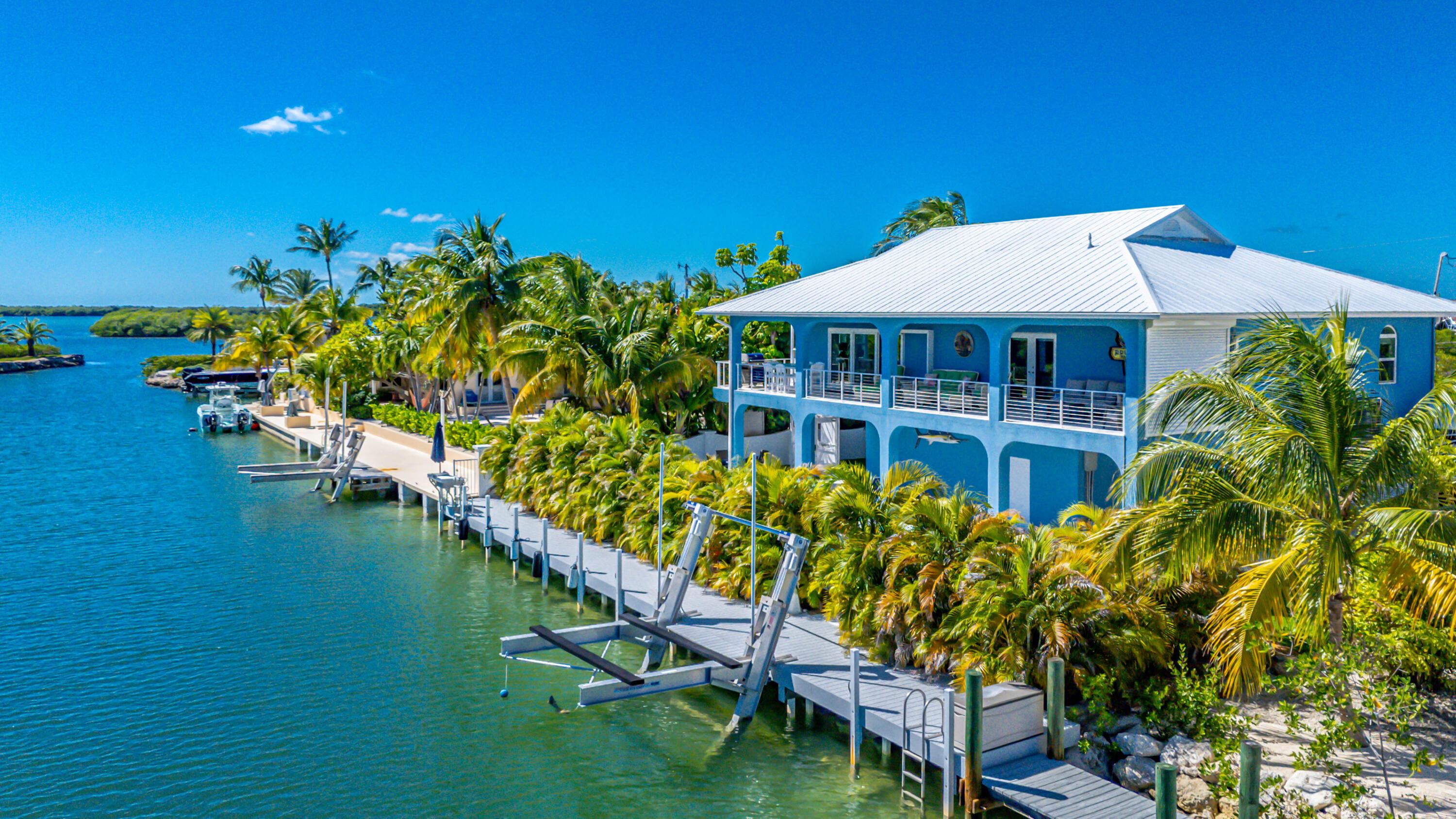 Image 1: Canal Front Home with ocean access (2 of