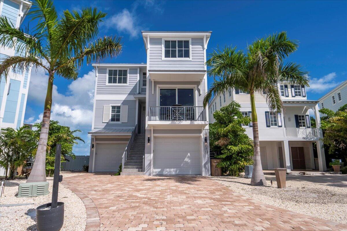 Image 2: 001-810EF-1