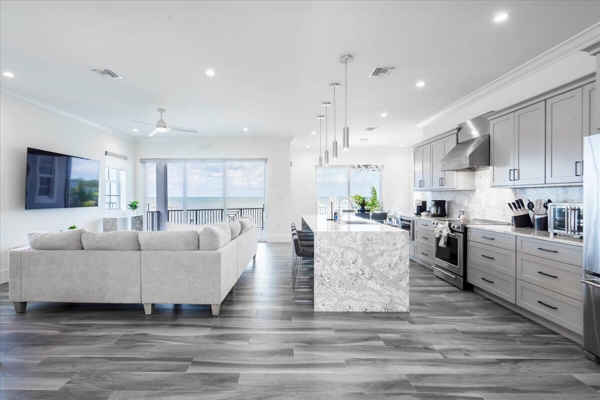 Image 4: 003-810EF-3