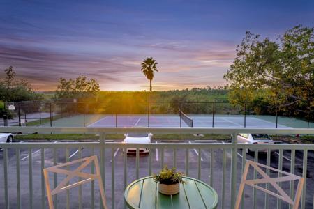3635 Seaside Drive
