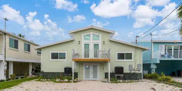 350 E Ocean Drive