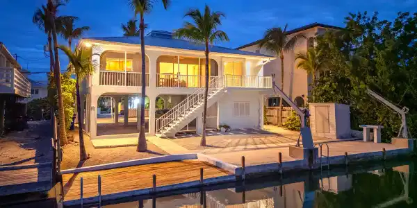 947 Gulf Drive