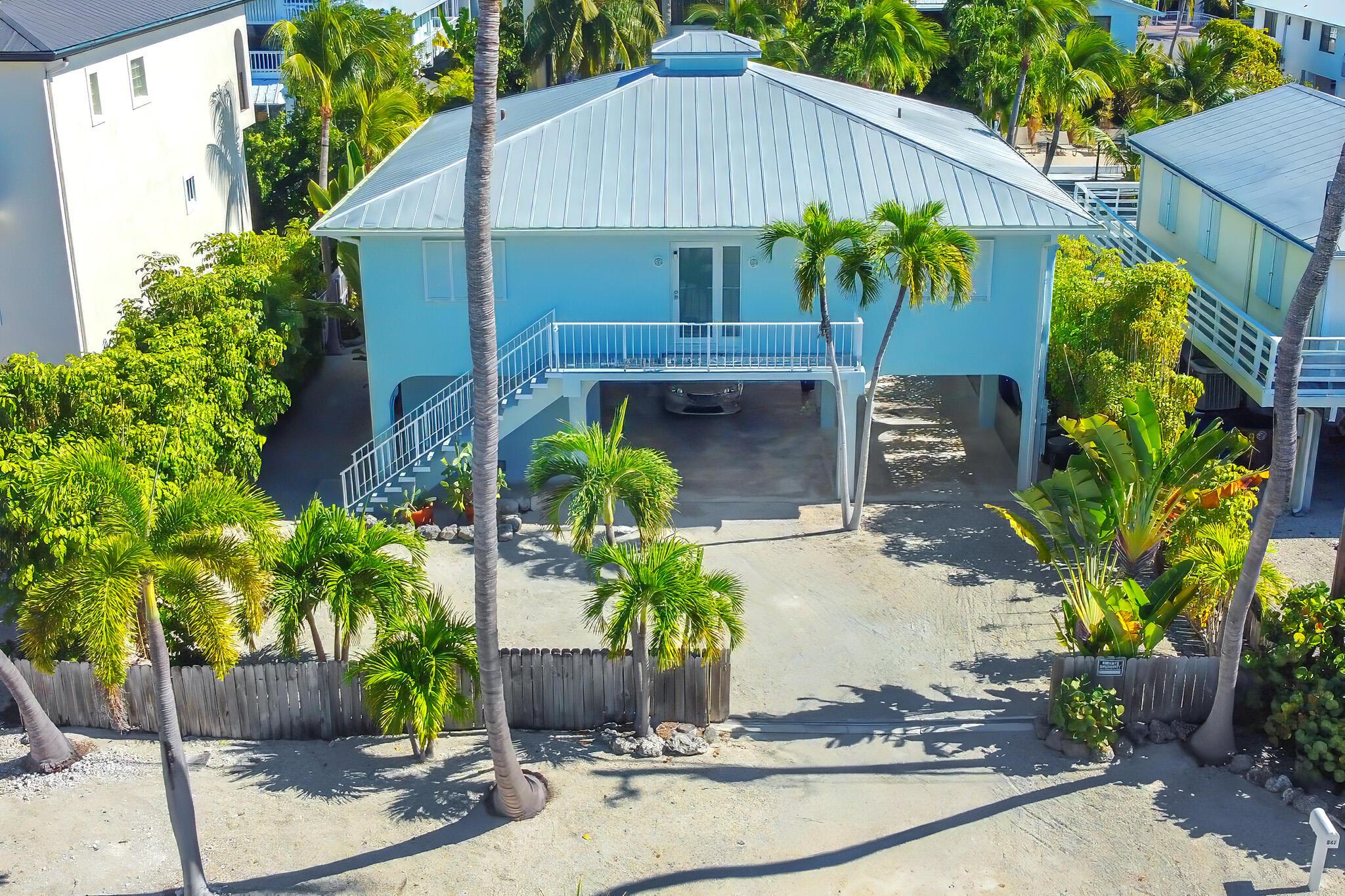 Image 4: 947 Gulf Dr (web) 019