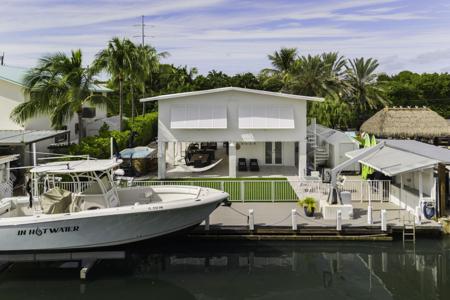 128 Old Fashion Road