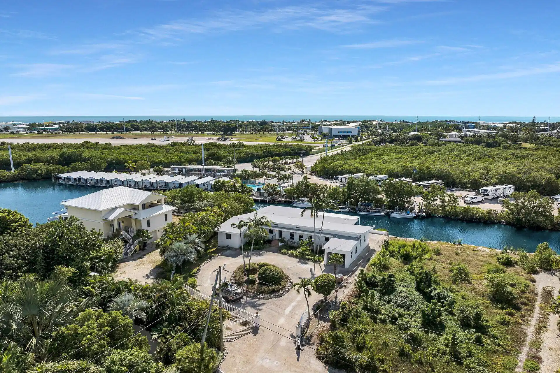 Image 1: 7501 Gulfstream Blvd, Marathon