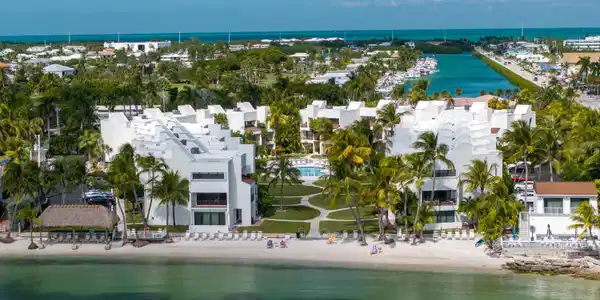 601 W Ocean Drive