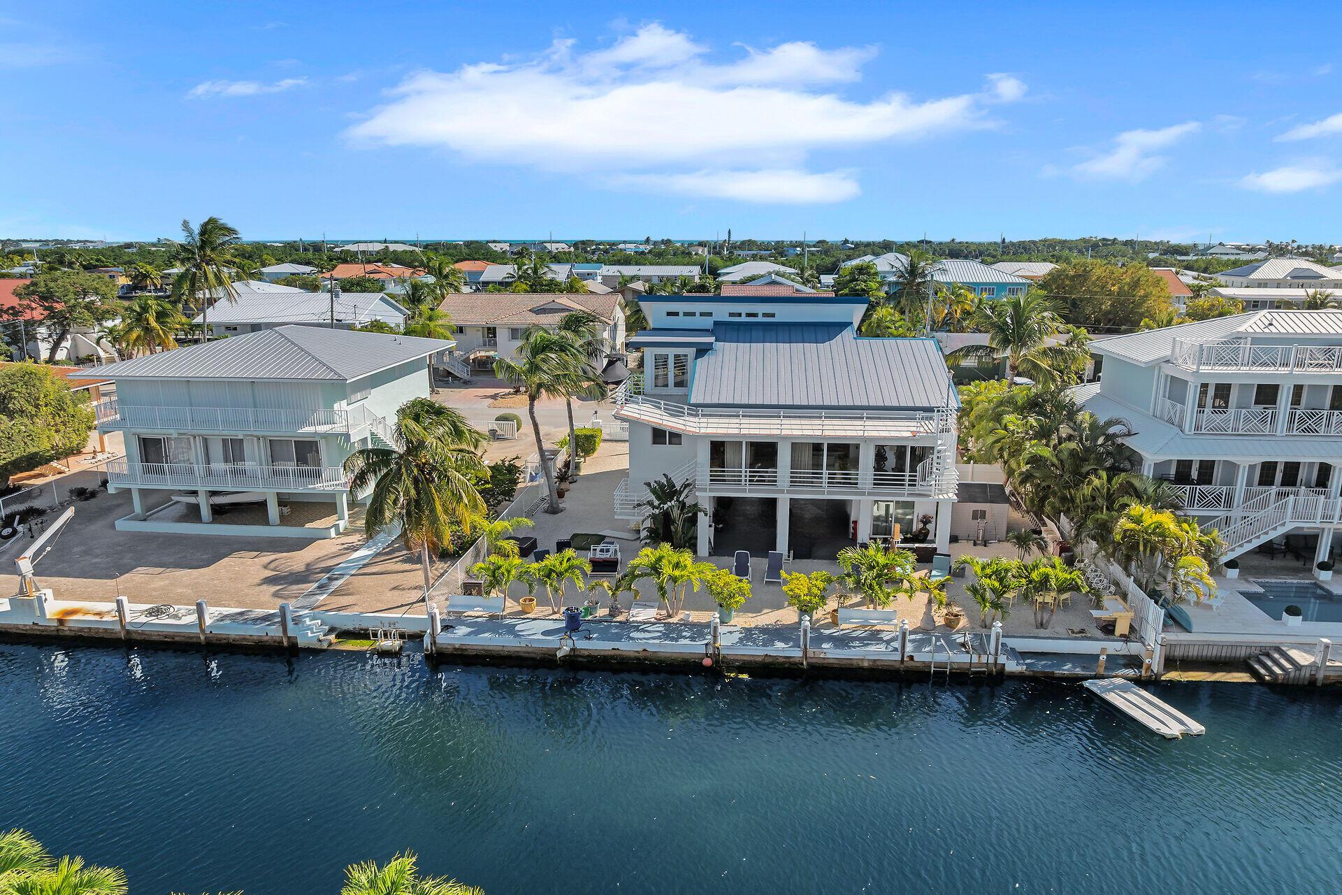 Image 1: virtual-tour-360719-11