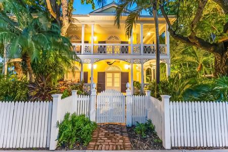 600 Elizabeth Street