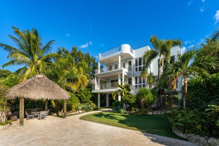 144 N Rolling Hill Road