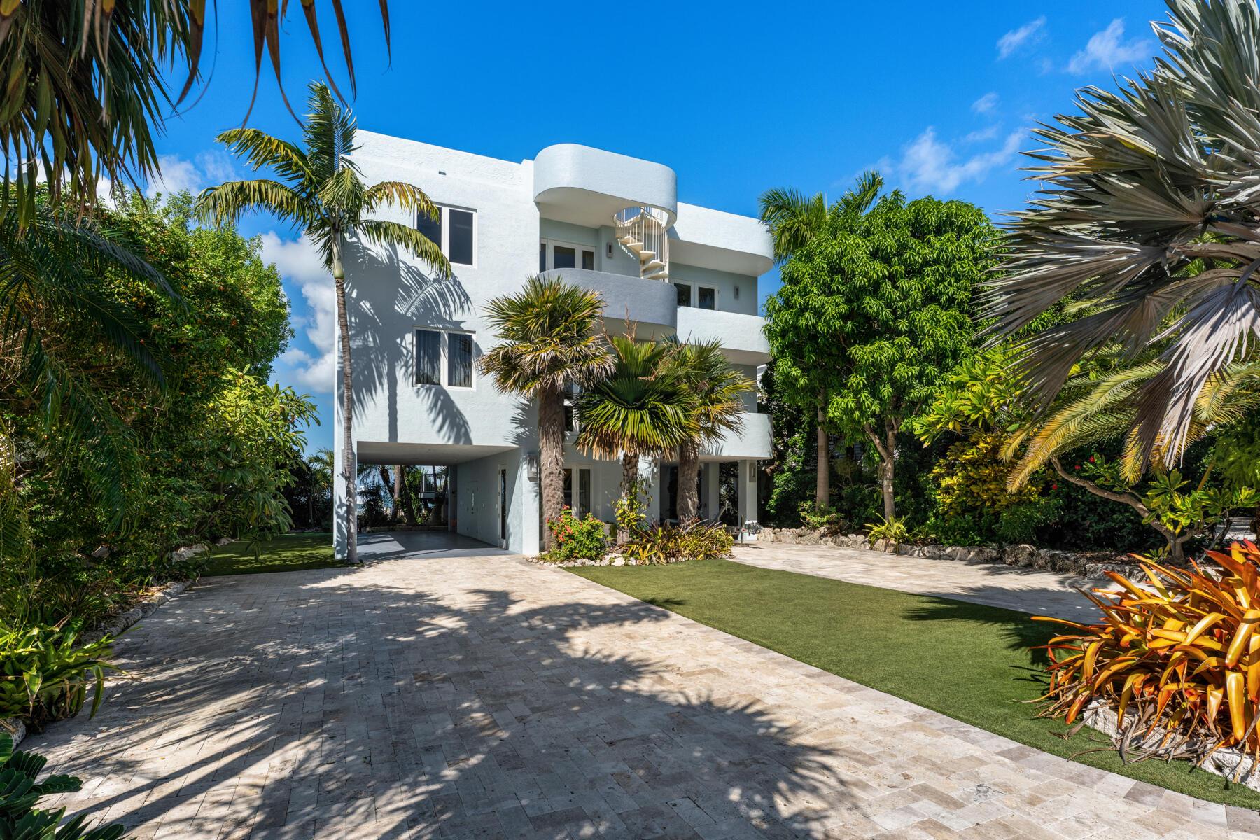 Image 2: 144 N Rolling Hill Rd