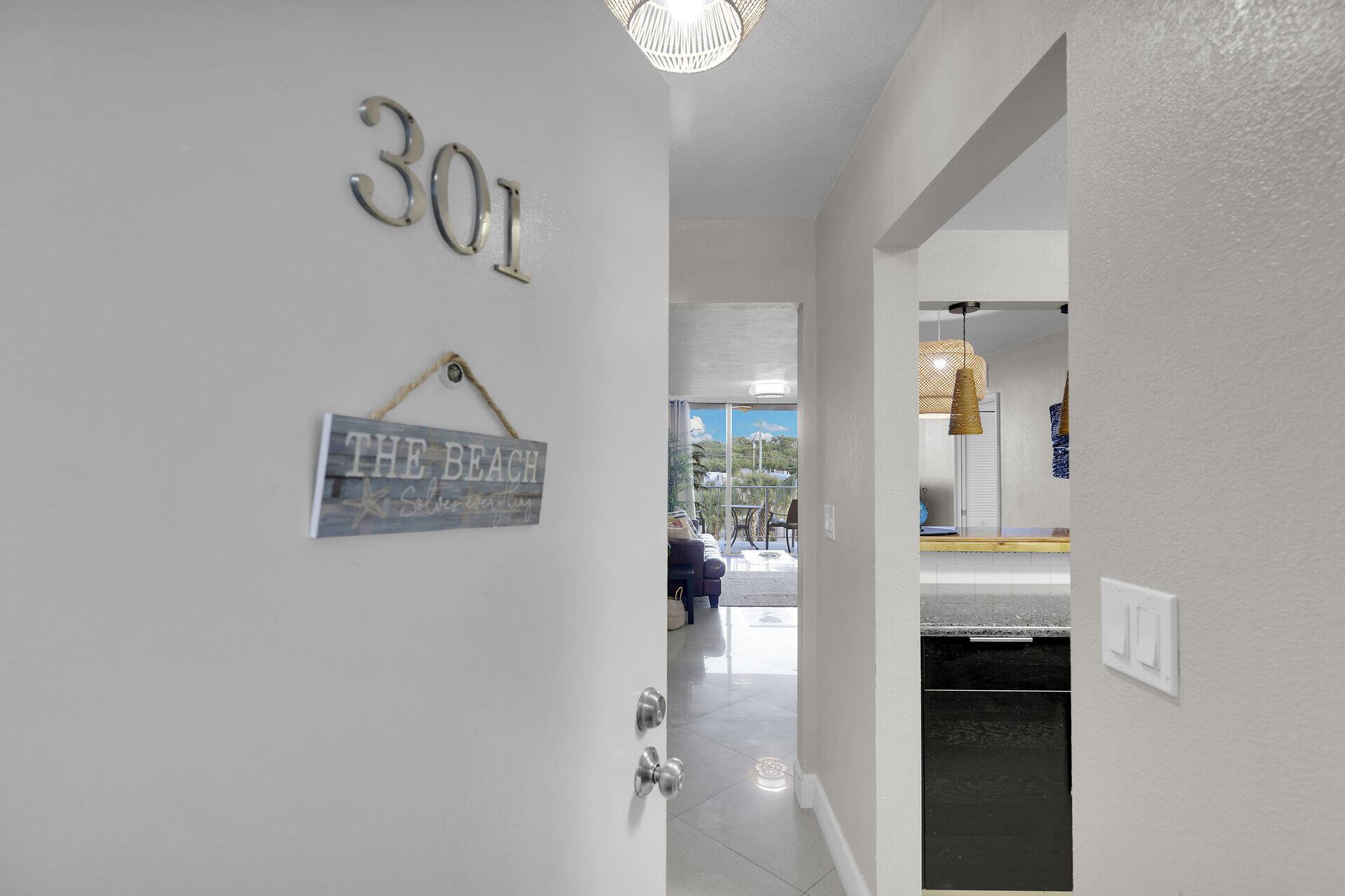 Image 3: virtual-tour-360825-mls-high-res-image-0