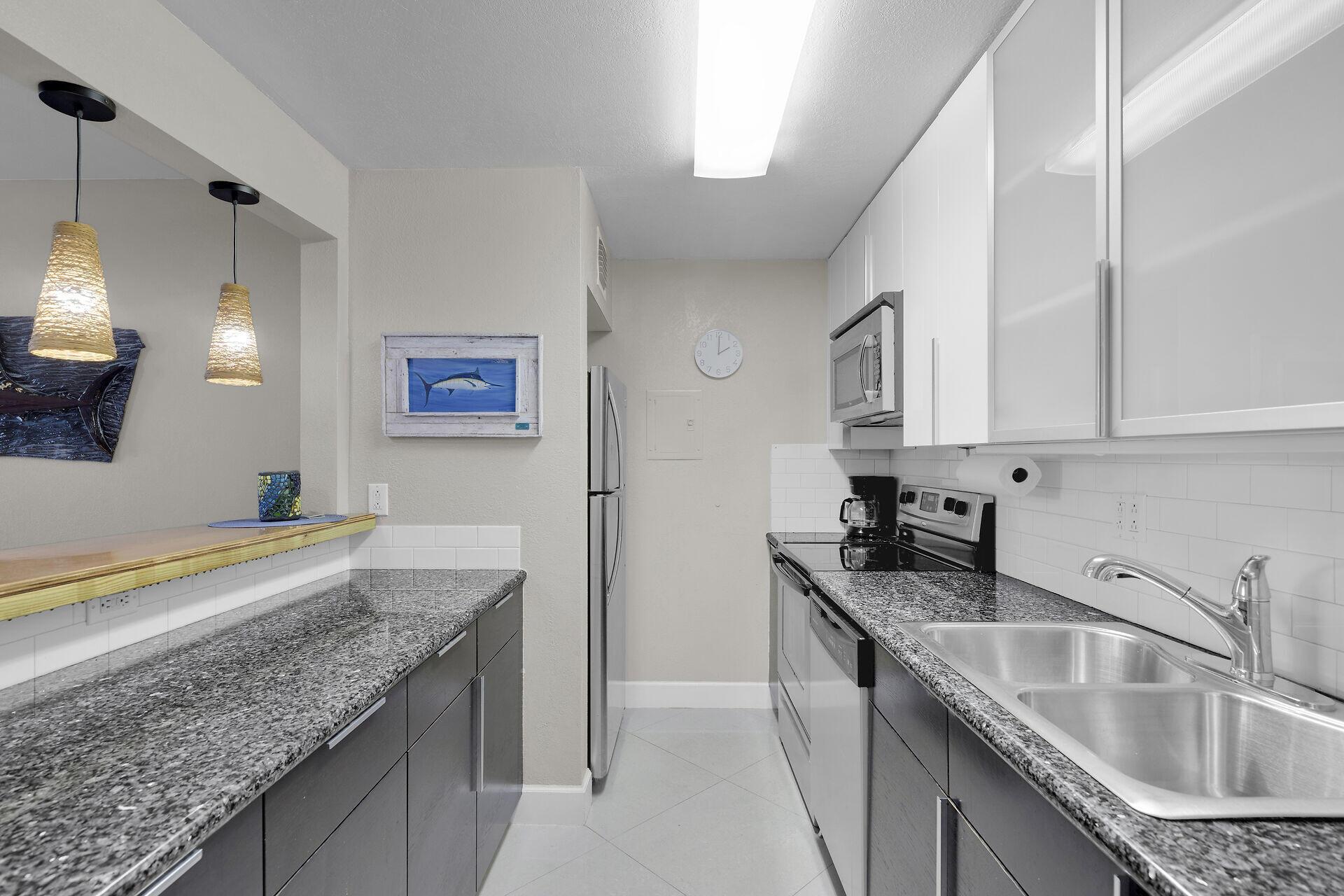 Image 4: virtual-tour-360825-mls-high-res-image-1