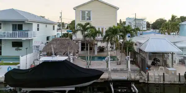27 Avenue D