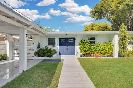 3413 Riviera Drive