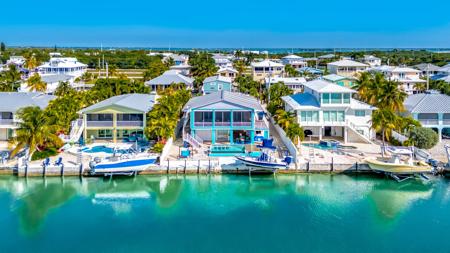 556 E Caribbean Drive