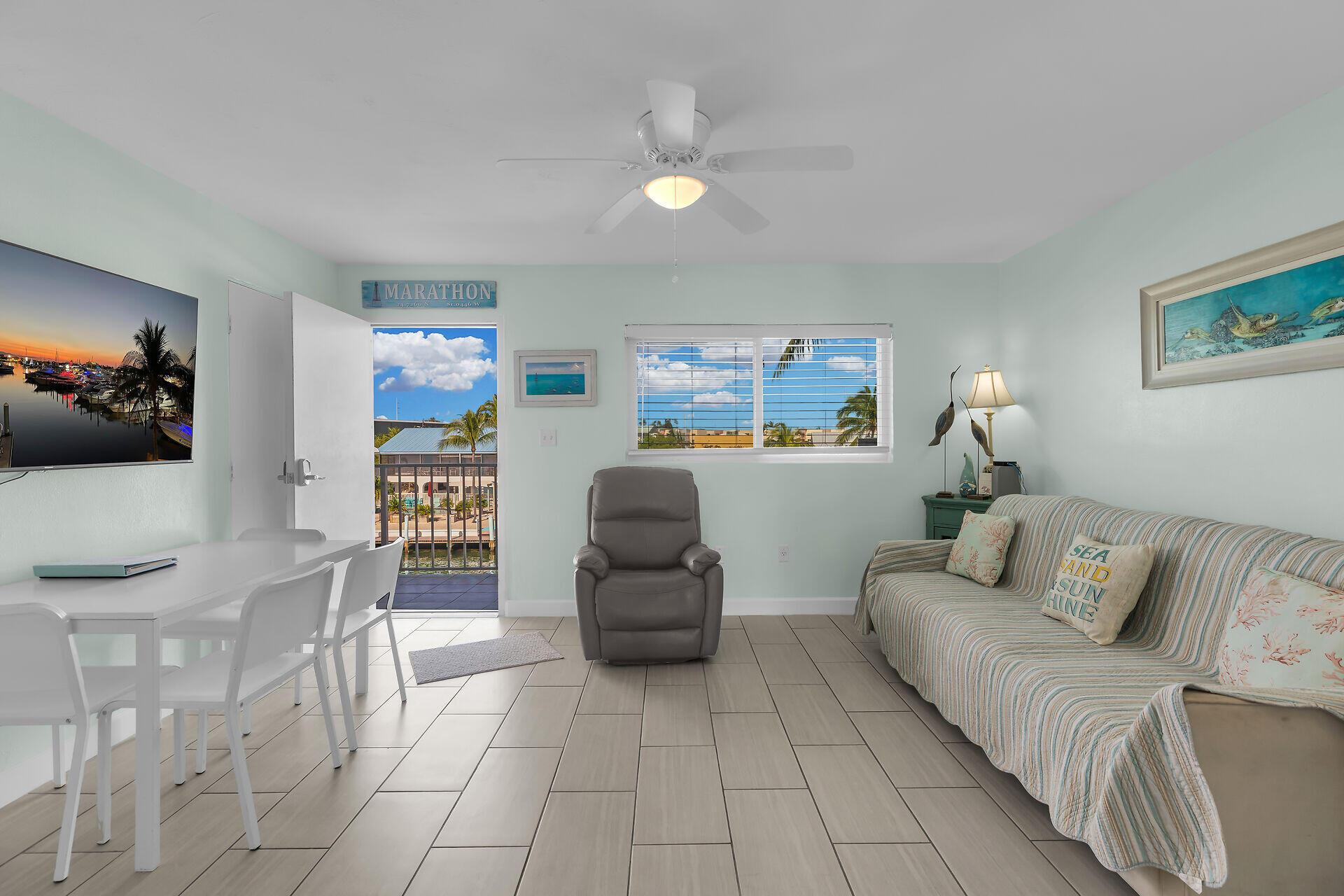 Image 3: NICE, CLEAN & BRIGHT