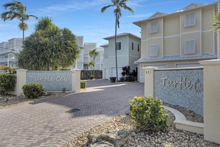 821 W Ocean Drive