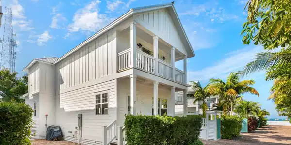81906 Overseas Highway