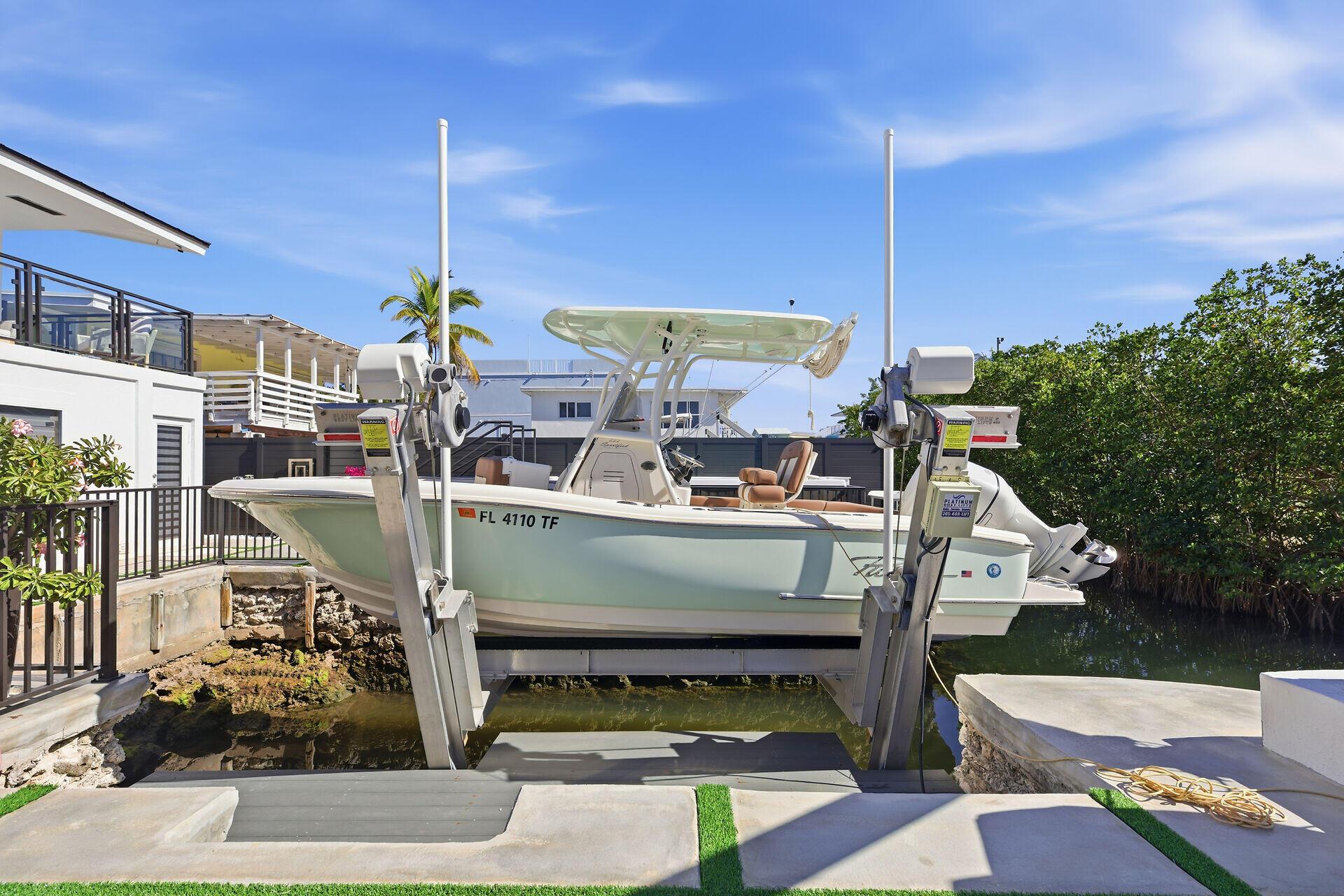 Image 4: 30,000 lb.boat lift