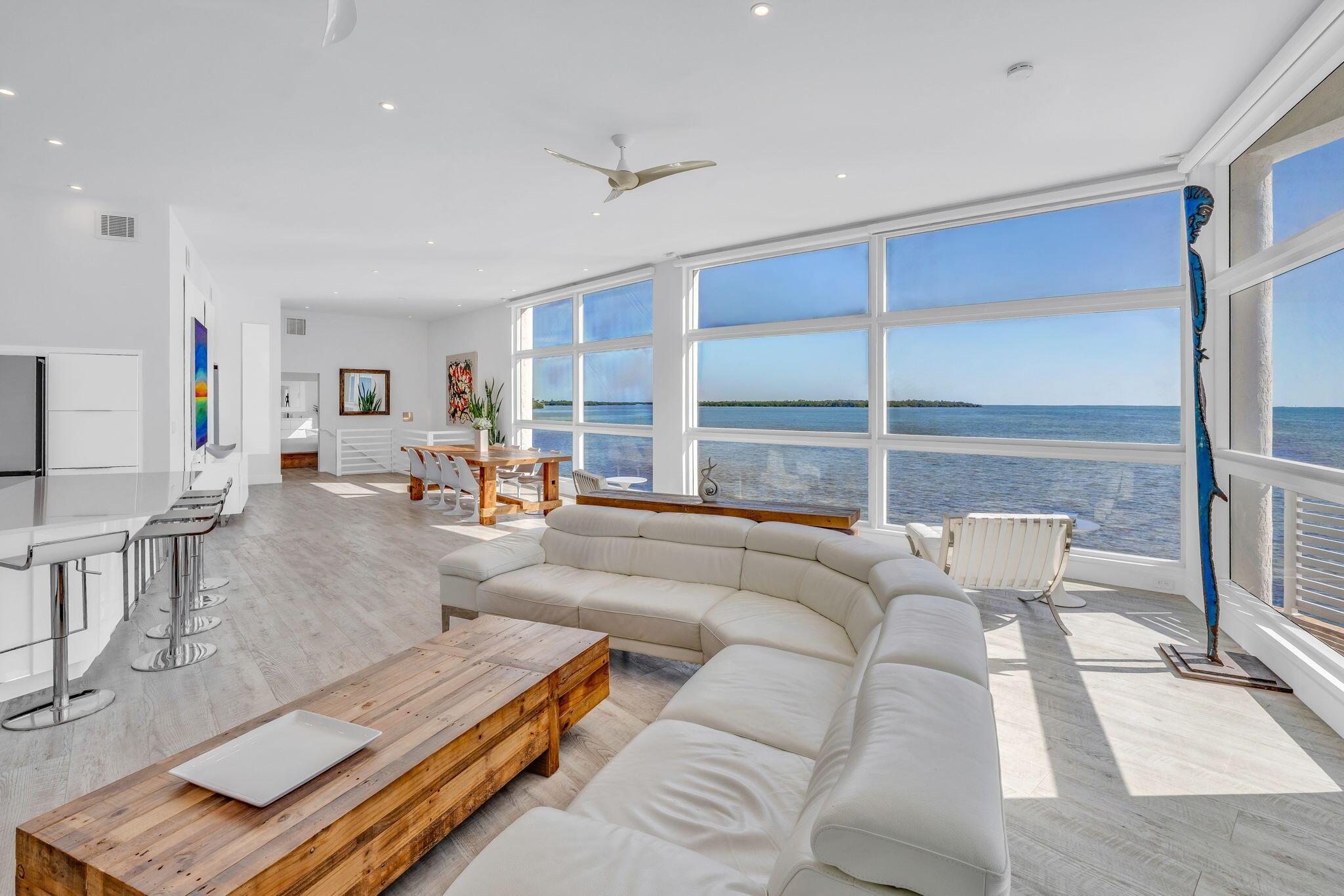 Image 3: Open Floor Plan with Ocean View