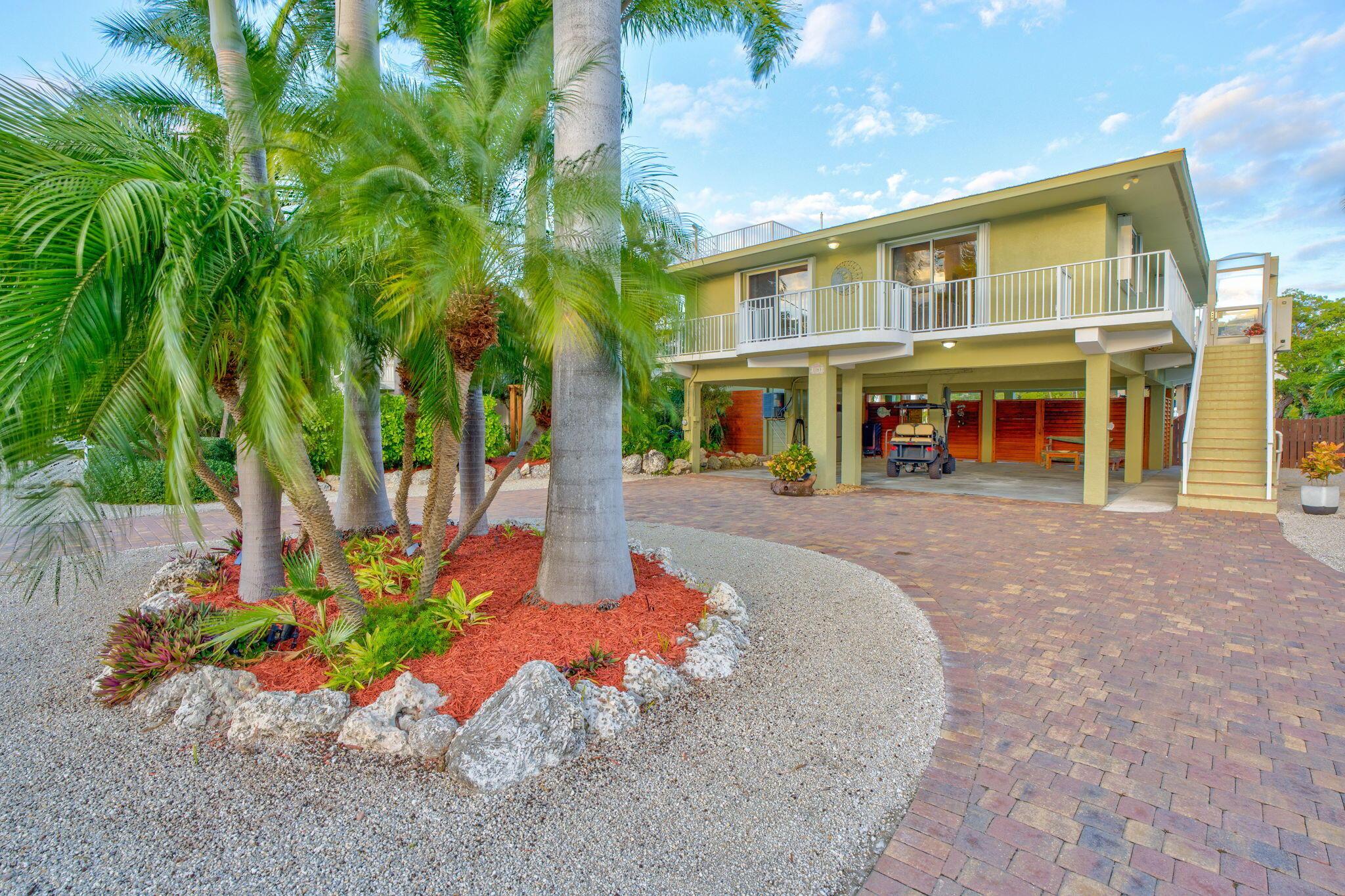 Image 3: 1163 De Lussan