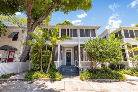 1203 Newton Street