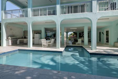 426 Calle Limon