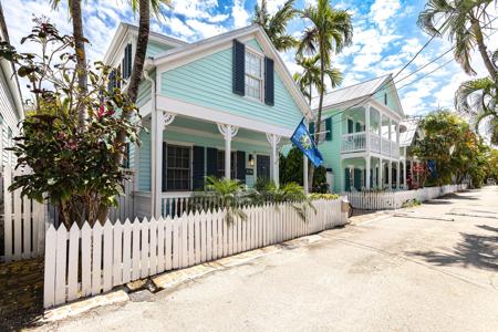 1116 Elgin Lane
