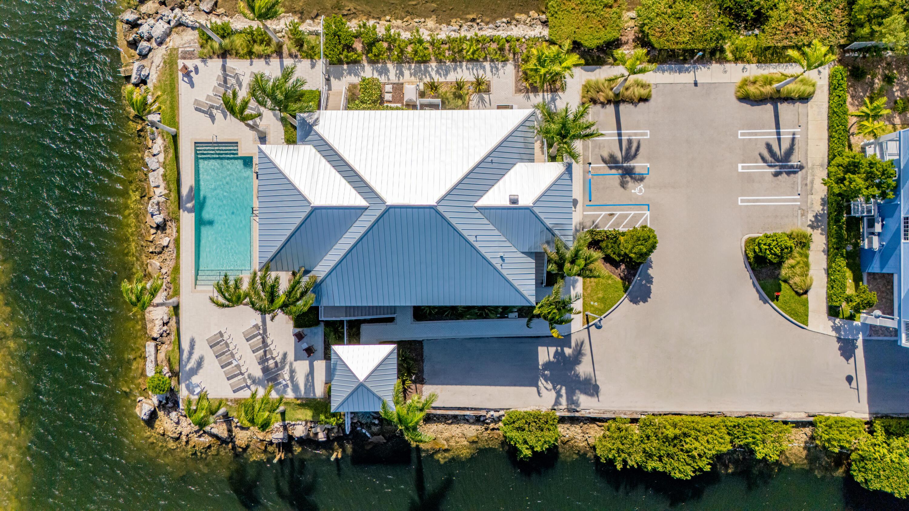 Image 4: Central Key Largo Location