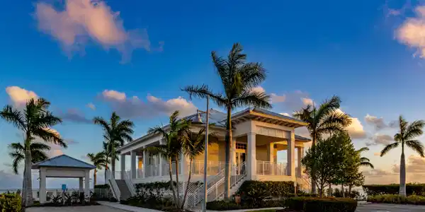 Image 2: Sunset views of clubhouse