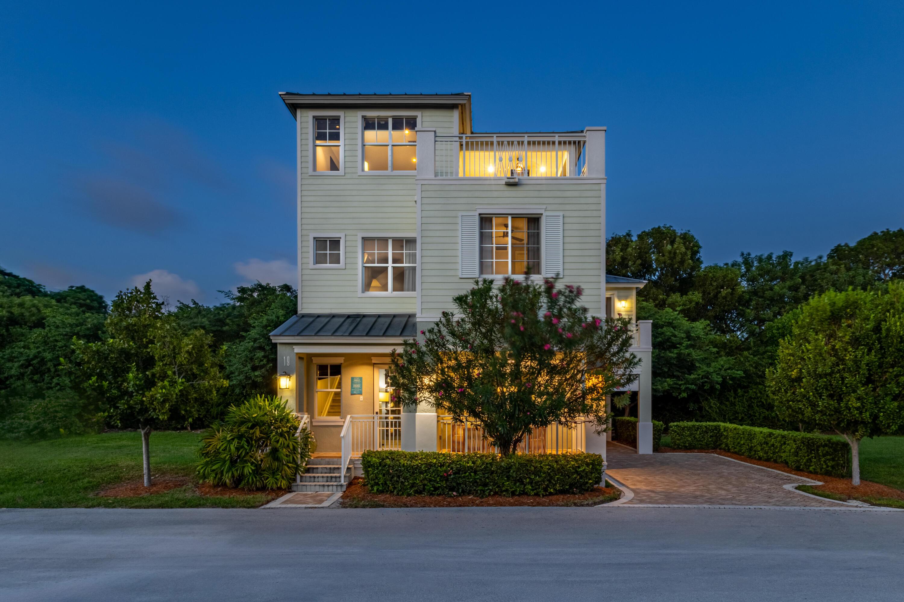 Image 4: 25 E Playa Blvd Ocean Residence