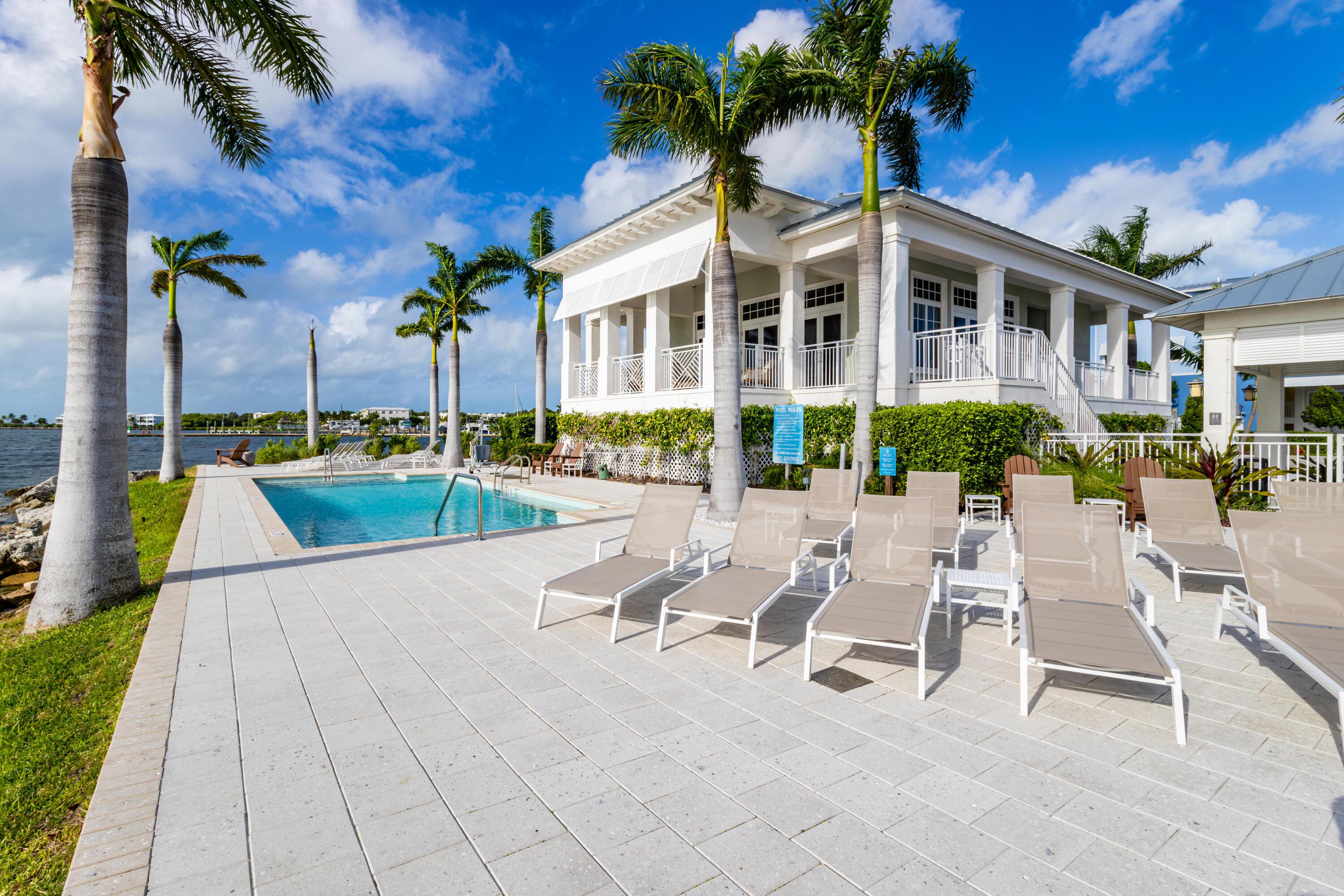 Image 3: Resort-Style Amenities