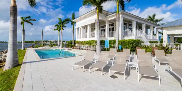 Image 3: Resort-Style Amenities