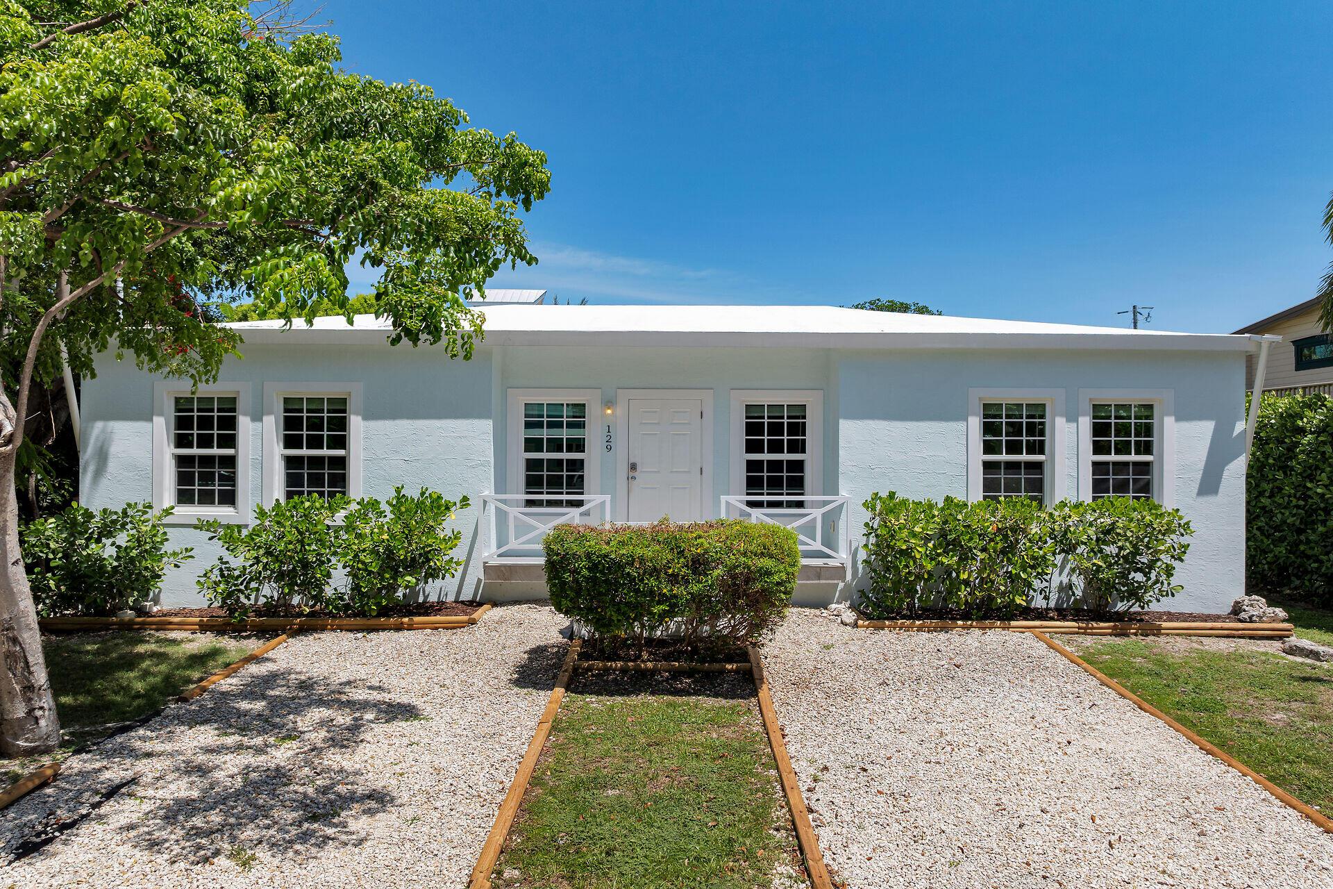 Image 3: 129 Tavern Dr