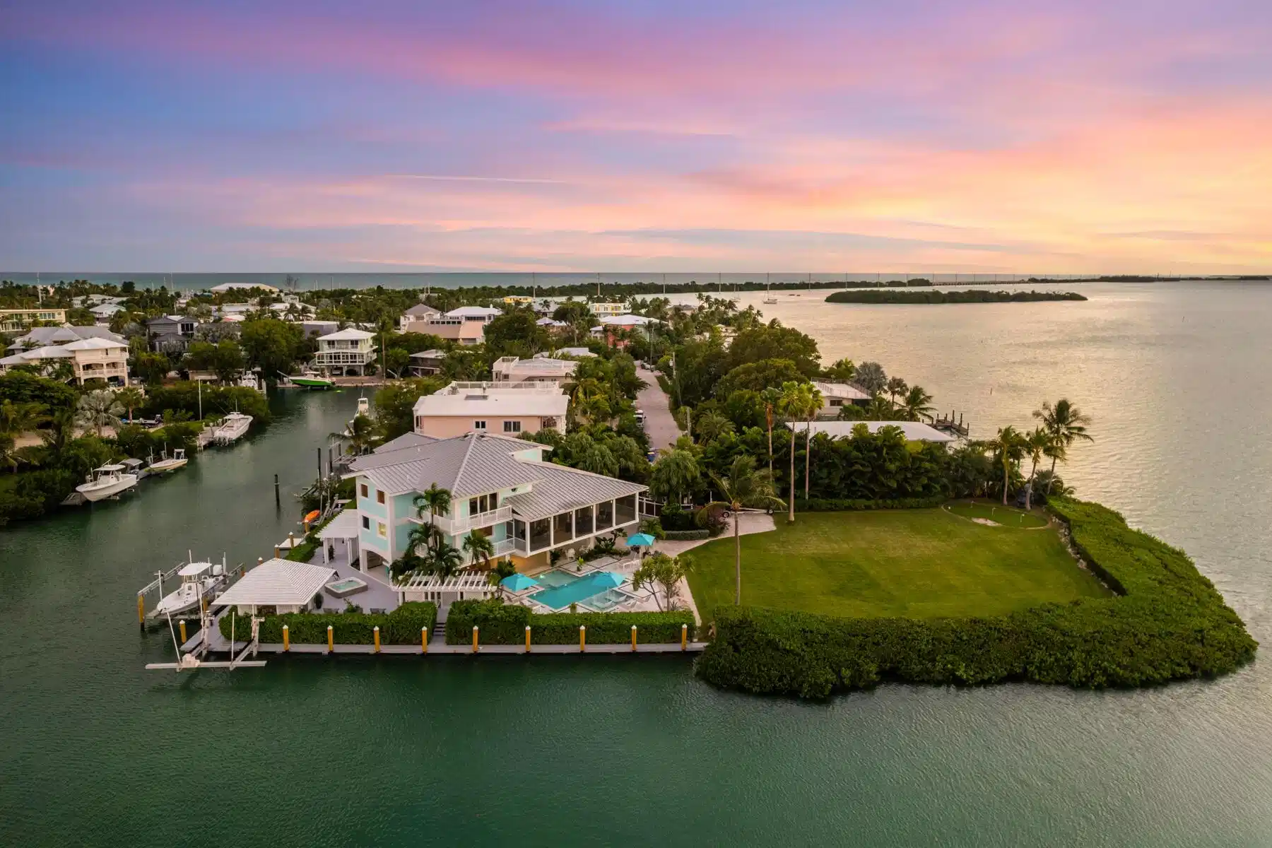Image 1: Bird's eye view of Bayview Hideaway
