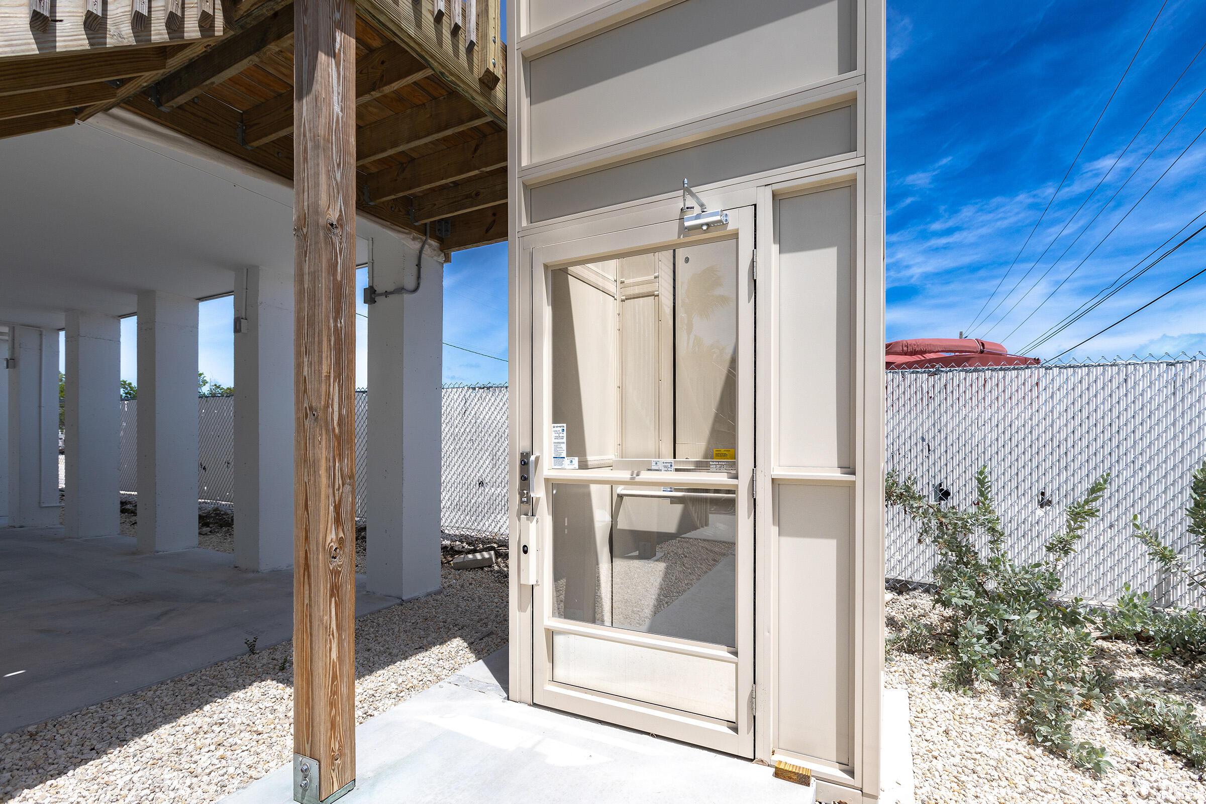 Image 2: 14 55 Boca Chica Road 27