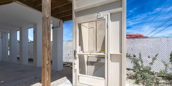 Image 2: 14 55 Boca Chica Road 27