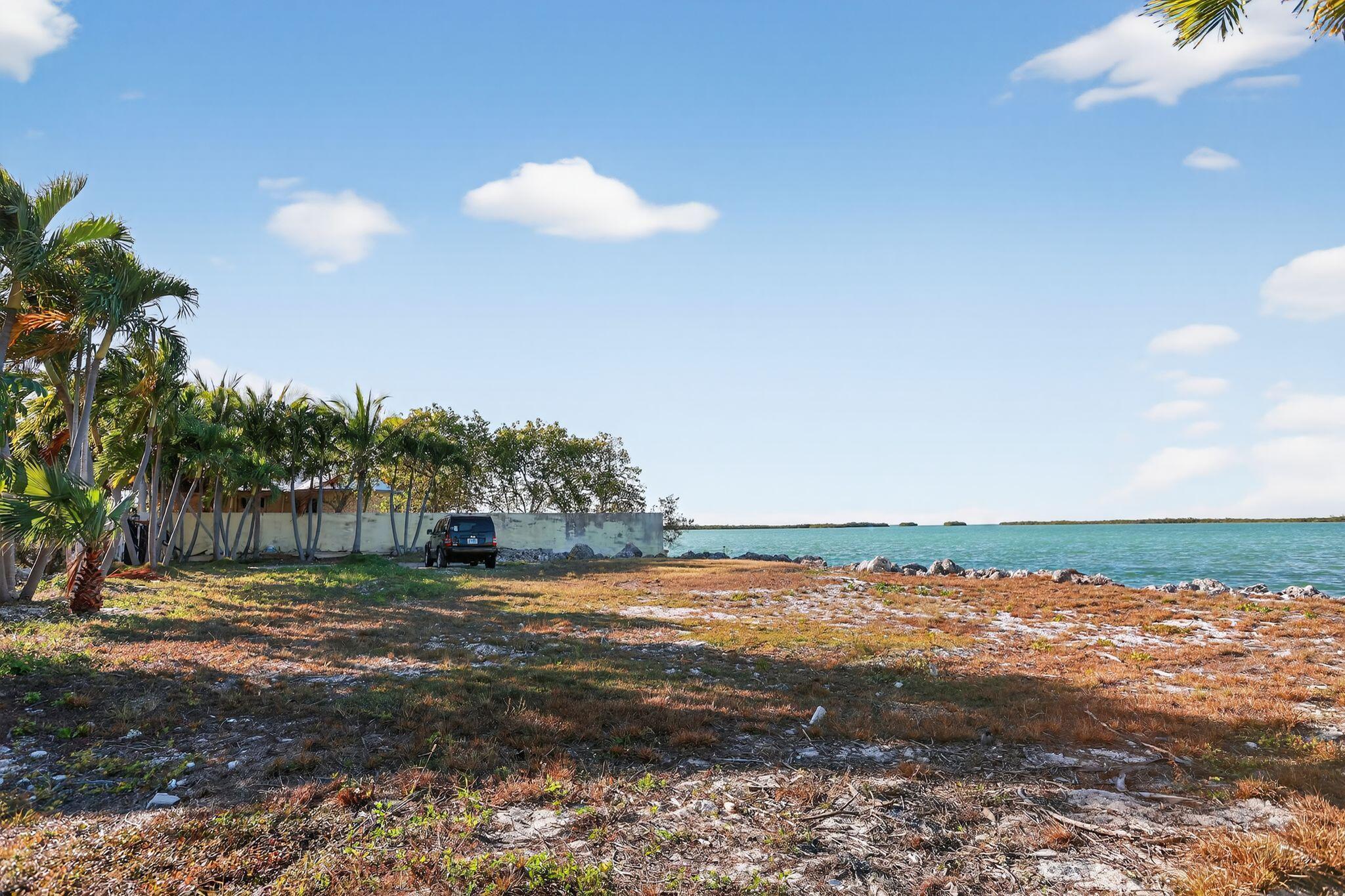 Image 4: 04_6_Palmetto_Dr_Key_West_FL_33040-Exter