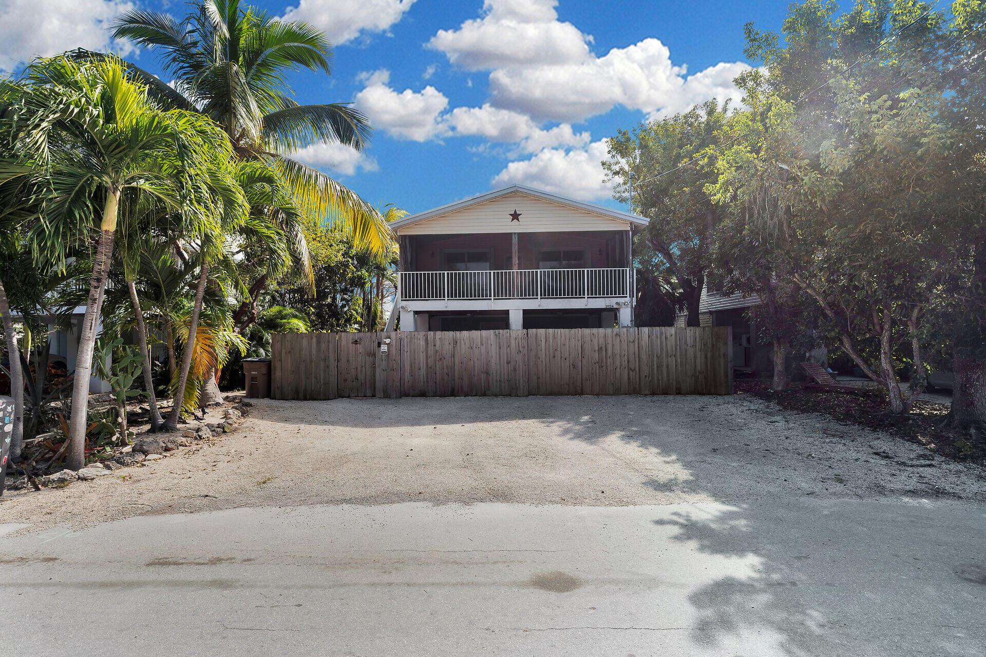 Image 1: 31124 Ave C-Big Pine Key (2)