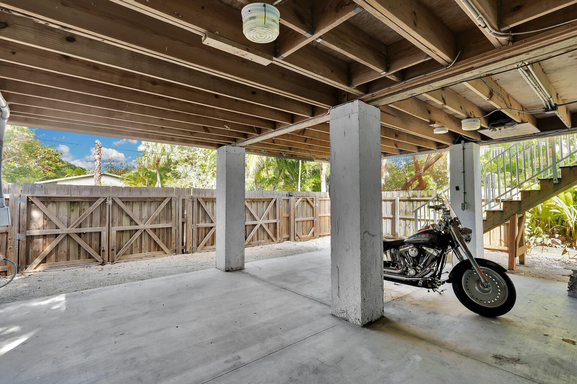 Image 2: 31124 Ave C-Big Pine Key (4)