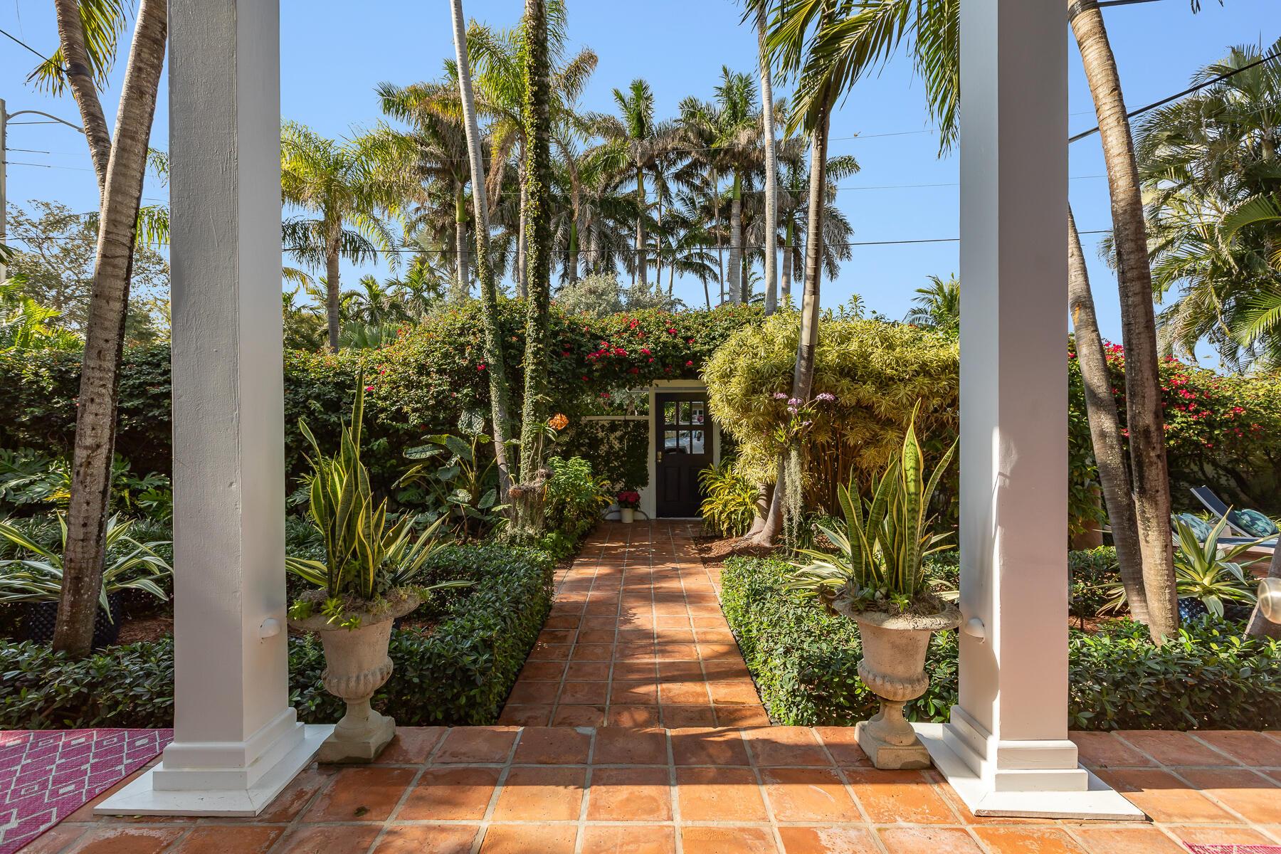 Image 3: 906 JOHNSON ST WEB-12