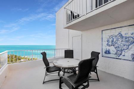 2000 Coco Plum Drive