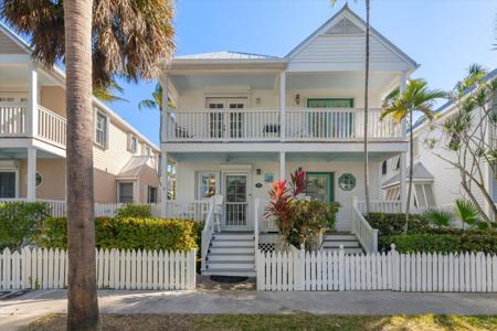 21 Spoonbill Way