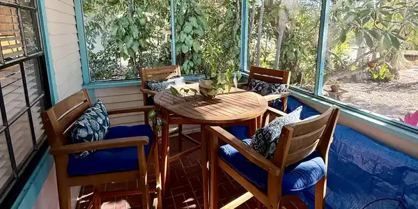 Image 4: Front Lanai